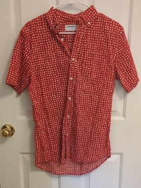 Old Navy Red Short-Sleeve Dot-Print Button-Down Shirt